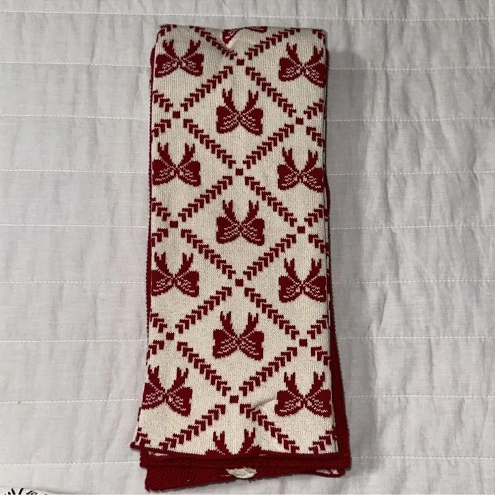 cupcakes & cashmere 3 Tea Towels Ivory Tan Red Christmas Bow Tie Cotton Knit